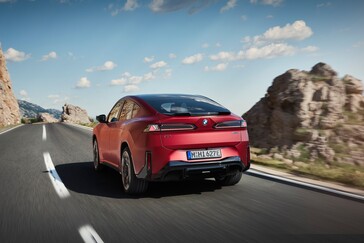 SUV BMW iX4 1