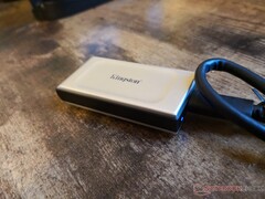 Kingston lance le SSD externe USB-C XS2000 avec une certification IP55 et des vitesses plus rapides que n'importe quel disque SATA III