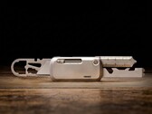 Toolt est destiné aux réparations rapides et à un usage quotidien, et ne vise pas à remplacer les outils conventionnels de taille normale.