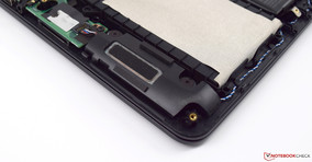 ZenBook Flip 15 - Haut-parleur droit.