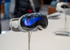 Applele prochain casque VR de la marque devrait encore être dépourvu de la fameuse fonctionnalité EyeSight du Vision Pro. (Source de l'image : Roméo A)