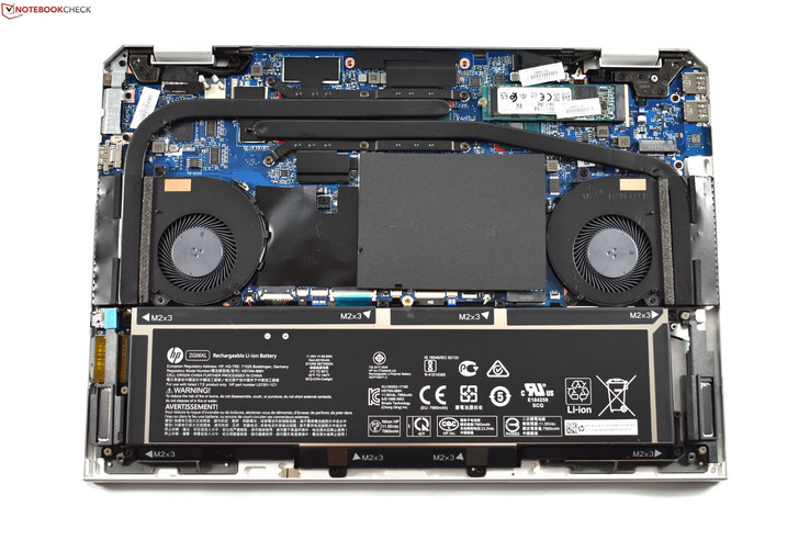HP EliteBook 1050 G1 - Un oeil à l'intérieur.