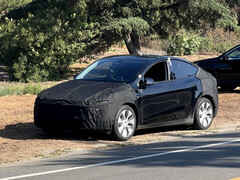 La Tesla Model Y Juniper refresh est enfin apparue, ce qui laisse présager un lancement au début de l'année 2025. (Source de l'image : u/JacklJackon Reddit)
