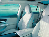 La berline EQE offre un intérieur luxueux (image : Mercedes)