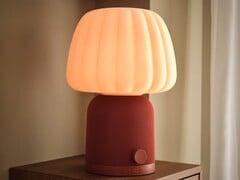 La lampe haut-parleur Bluetooth Kulglass d'IKEA (photo) est désormais disponible dans certains pays. (Source : IKEA)