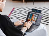 Le Lenovo Magic Bay permet, entre autres, d'ajouter un deuxième écran aux ordinateurs portables. (Source de l'image : Lenovo)