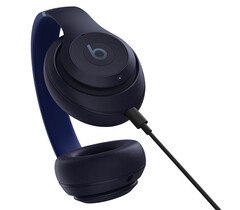 Le Beats Studio Pro succédera au Beats Studio 3 dans le courant du mois. (Source de l'image : @ChanceHMiller)