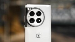 Le OnePlus 12 ressemblera-t-il à cela en vrai ? (Source : OnePlus)