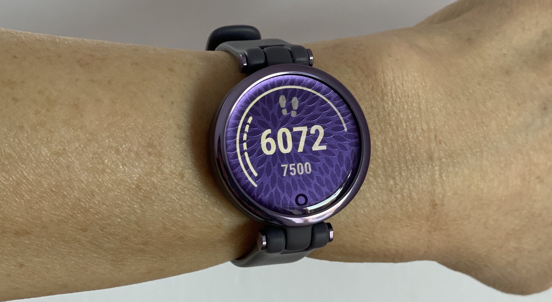 Garmin présente Lily, sa plus petite montre connectée