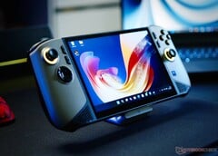Le MSI Claw 8 AI+ offre apparemment plus de performances de jeu qu&#039;au lancement (Image source : Notebookcheck)