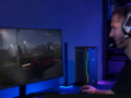 La taille du Corsair One se situe quelque part entre celle d'une console et d'un PC tour ATX midi. (Image Source : Corsair)