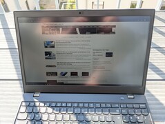Lenovo ThinkPad L15 Gen 2 AMD - Utilisation en extérieur