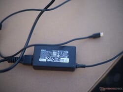 Alimentation USB-C compacte de 65 watts de Lite-On