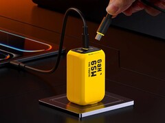 Le chargeur Aohi The Youth 65W (photo) est disponible aux États-Unis. (Source : Aohi)