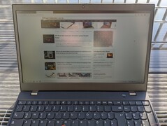Utilisation du ThinkPad L15 G2 en extérieur