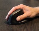Test de la Keychron M5 : une souris de jeu originale aux détails astucieux