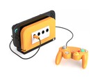 Le BattleDock de Retro Fighters avec une plaque frontale orange épicée. (Source de l'image : Retro Fighters/Kickstarter)