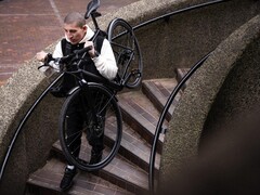 Le vélo de ville électrique Elops Speed 900E de Decathlon est équipé d'une transmission Mahle X35. (Source : Decathlon)