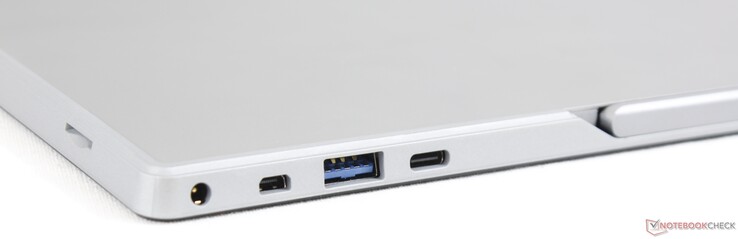 Côté droit : entrée secteur, Micro HDMI, USB A 3.0, USB C avec charge.