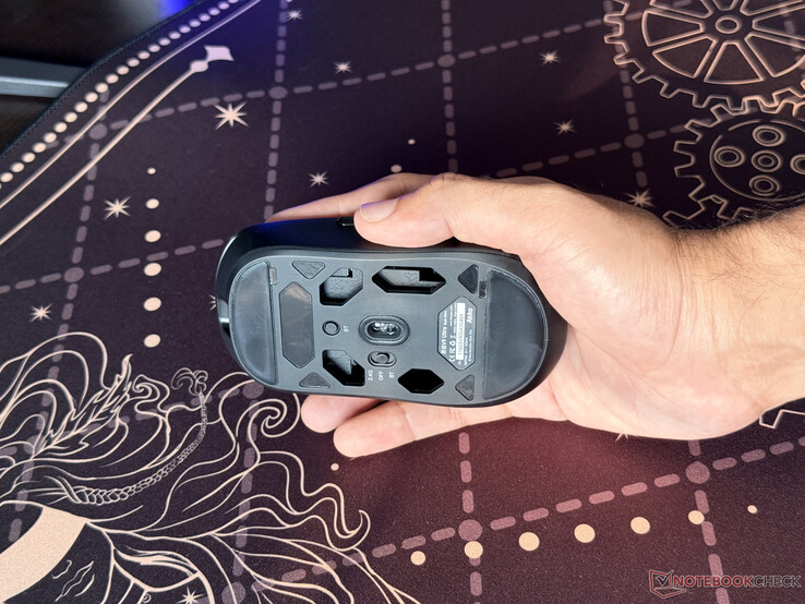 La conception ouverte de la souris sans fil