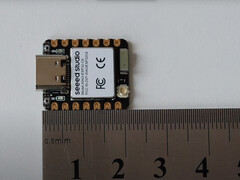 Le micro ESP32C6 de Xiao (Source de l'image : YouTube)