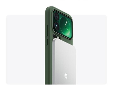 Il prend en charge la recharge sans fil de 20 W sur les téléphones Xiaomi
