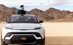 Au moins, la Fisker Ocean dispose d'un toit ouvrant pour les cas où les portes ne fonctionnent pas. (Source de l'image : Fisker)