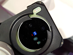 Découvrez le dos du Vivo X300 Max.