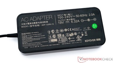 adaptateur électrique de 120 watts (en bas)