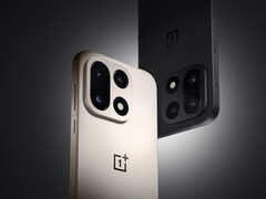 Le coloris Mist Purple du OnePlus 15 pourrait ne pas être proposé sur le marché mondial. En photo : les deux autres coloris du téléphone. (Source de l&#039;image : OnePlus)