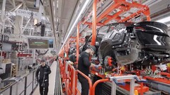 D'anciens employés de Tesla affirment que les conditions de travail dans les usines étaient loin d'être idéales dans de nombreuses situations. (Source de l'image : Tesla)