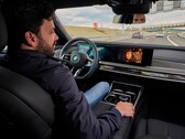 BMW permettra aux conducteurs de regarder des vidéos sur leurs écrans d'infodivertissement tout en utilisant les fonctions de conduite autonome de niveau 3. (Source de l'image : BMW)