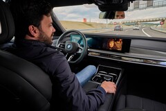 BMW permettra aux conducteurs de regarder des vidéos sur leurs écrans d'infodivertissement tout en utilisant les fonctions de conduite autonome de niveau 3. (Source de l'image : BMW)
