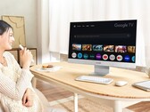 ASUS présente le ZenScreen Smart MS27UC comme un moniteur de bureau qui se transforme en téléviseur intelligent compact. (Source de l'image : ASUS)