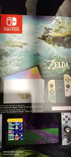 Boîte de détail OLED de la Nintendo Switch Legend of Zelda : Tears of the Kingdom Edition (image via Reddit)