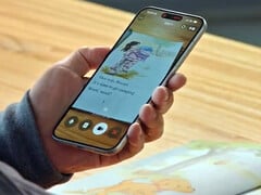 Le téléphone ZTE Nubia M153 AI de Bytedance. (Source de l'image : Doubao/X)