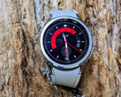 La série Galaxy Watch7 ne devrait pas arriver avant l'été, Galaxy Watch6 Classic en photo. (Source de l'image : Notebookcheck)