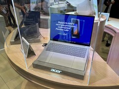 L'Acer Swift 16 AI est doté d'un trackpad massif. (Source : Notebookcheck)