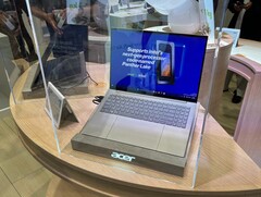 L&#039;Acer Swift 16 AI est doté d&#039;un trackpad massif. (Source : Notebookcheck)