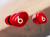 Les écouteurs Beats Solo Buds sont proposés en quatre couleurs, dont le rouge (Image : Apple)