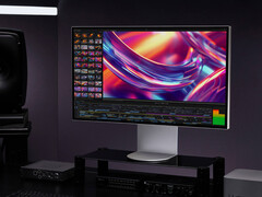 L&#039;UltraFine 32U990A ne peut être commandé qu&#039;aux États-Unis pour le moment. (Source de l&#039;image : LG)