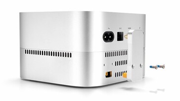 Aucune modification n'est nécessaire sur le Mac Mini ; l'appareil peut simplement être connecté via une prise.