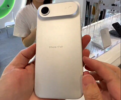le mannequin de l'iPhone 17 Air présenté sur le site Apple Store China donne du crédit à une précédente fuite sur le design de l'appareil. (Source de l'image : Majin Bu sur X)
