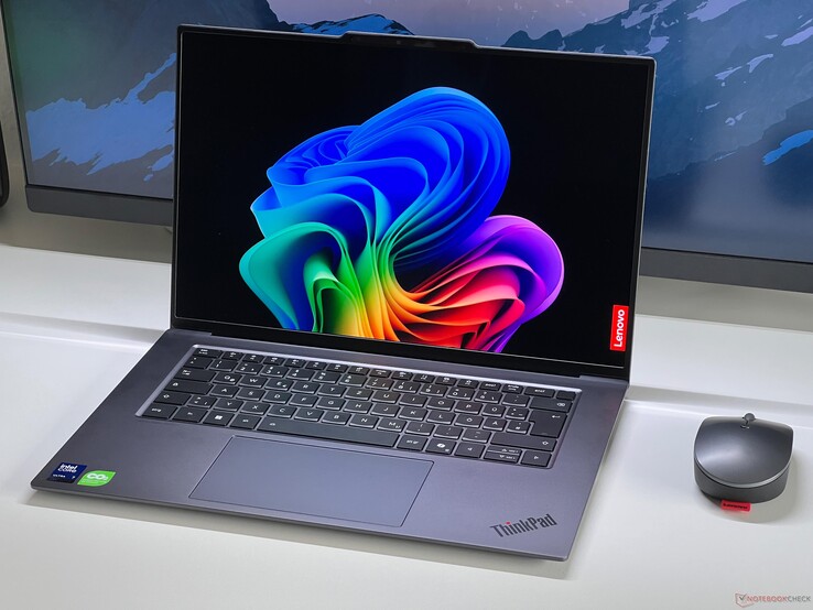 Lenovo ThinkPad X9 (source de l'image : Andreas Osthoff/Notebookcheck)