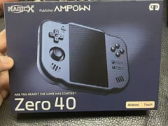MagicX a confirmé que la Zero 40 serait initialement vendue en noir et en blanc. (Source de l&#039;image : MagicX)