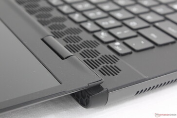 Le couvercle peut s'ouvrir à 180 degrés, contrairement à d'autres ordinateurs portables Alienware