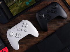 La manette Bluetooth 8BitDo 64 est désormais disponible aux États-Unis et au Royaume-Uni. (Source de l&#039;image : 8BitDo)