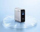Le chargeur Anker (100W, 3 ports, Smart Display) est désormais disponible aux États-Unis avec une réduction. (Source de l'image : Anker)