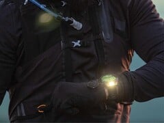 La version bêta 21.15 de Garmin est en cours de déploiement sur la Fenix 8 (photo) et certaines smartwatches apparentées. (Source de l'image : Garmin)