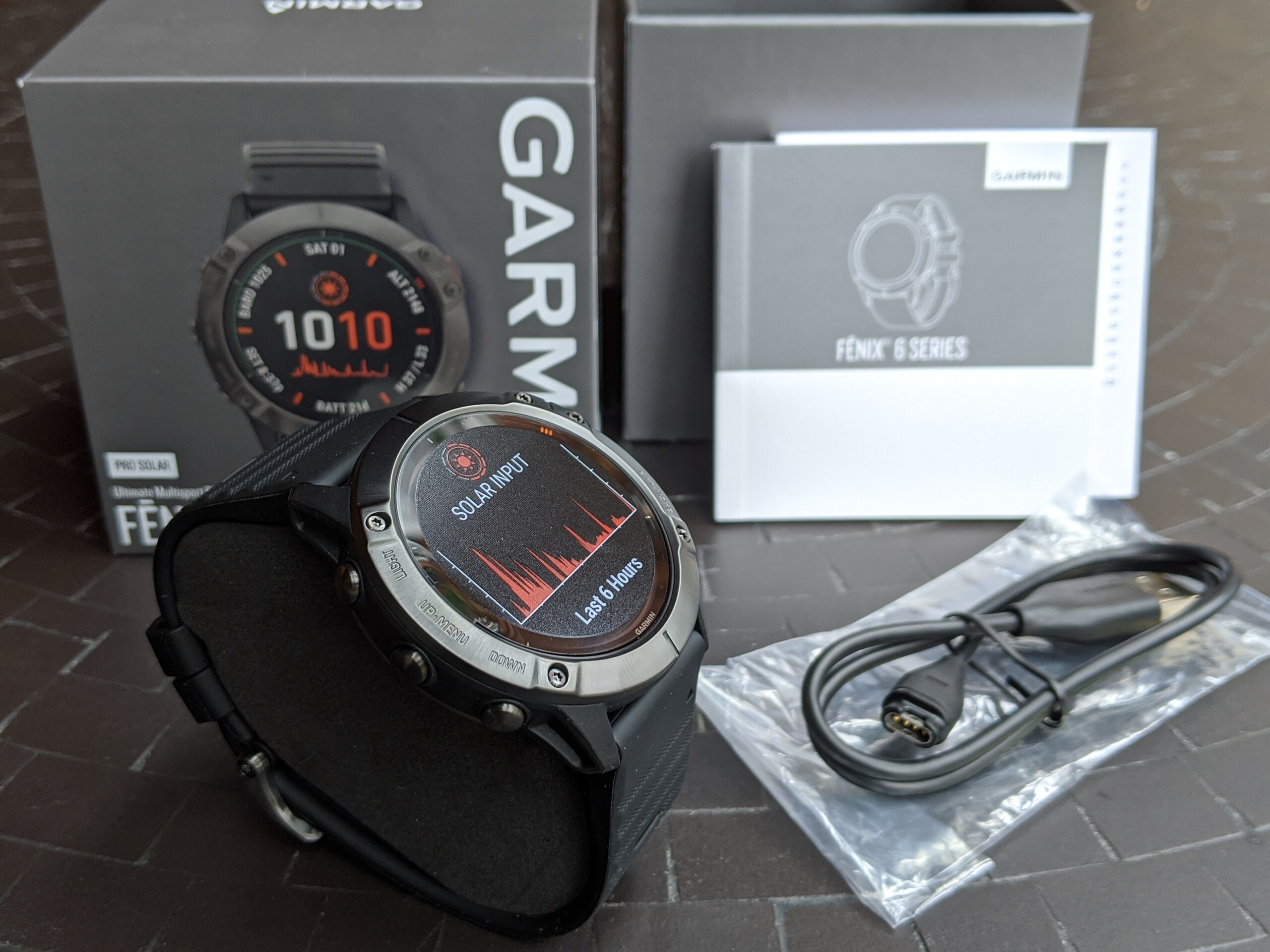 Montre connectée GPS Garmin Fenix 6 Solar Noir - Montre connectée